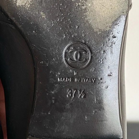 EUC Chanel CC Lambskin Quilted Leather Loafers Flats size 37.5 fits 6.5 - Picture 11 of 11